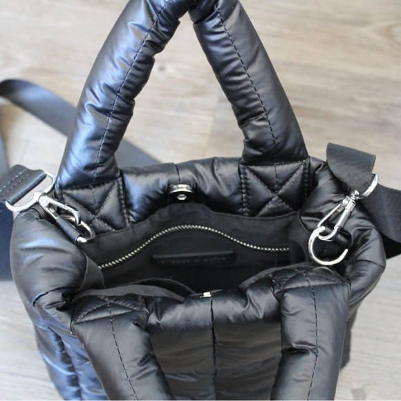 Urban Outfitters Silence + Noise black quilted mini puffer bag - Picture 5 of 7